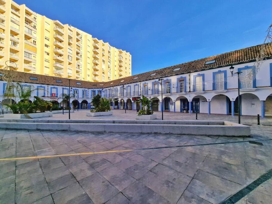 Encantador Duplex Para 6 A 1 Minuto De La Playa Benalmadena Bagian luar foto