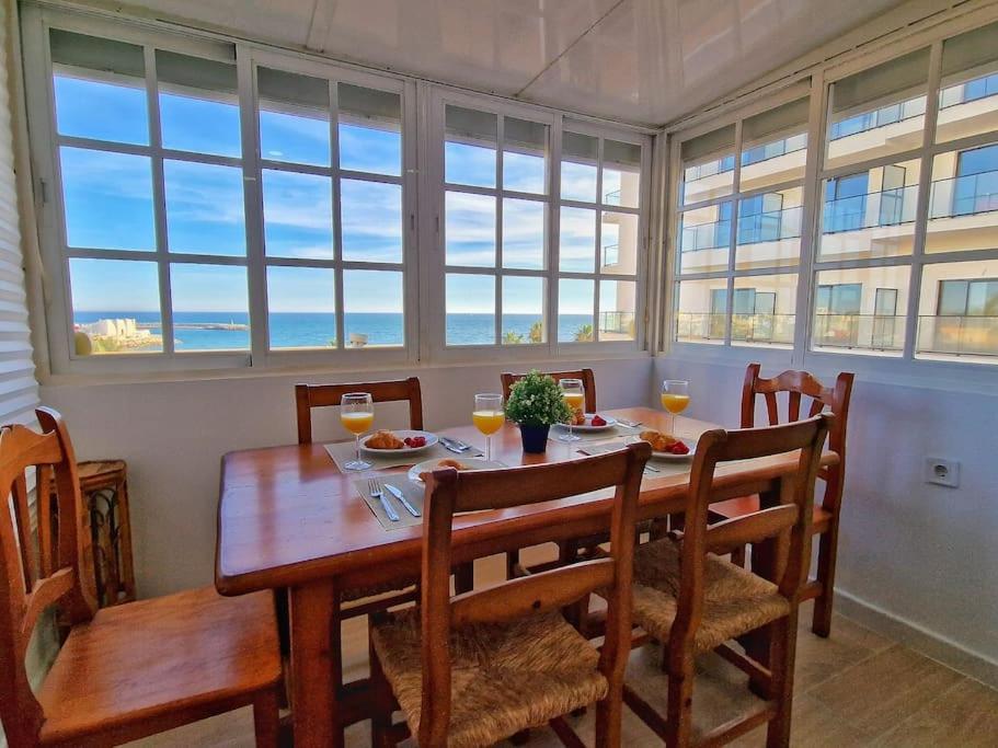 Encantador Duplex Para 6 A 1 Minuto De La Playa Benalmadena Bagian luar foto