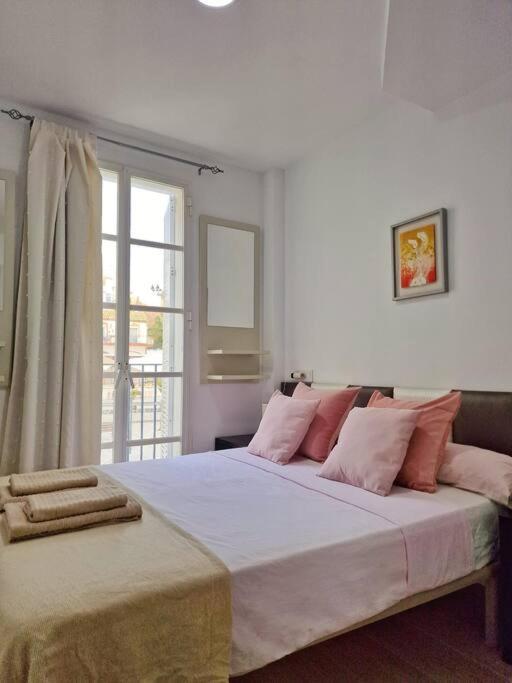 Encantador Duplex Para 6 A 1 Minuto De La Playa Benalmadena Bagian luar foto