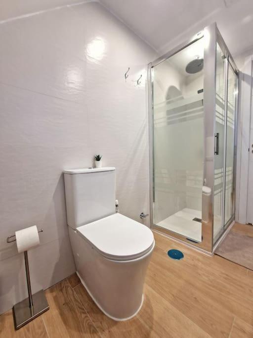 Encantador Duplex Para 6 A 1 Minuto De La Playa Benalmadena Bagian luar foto