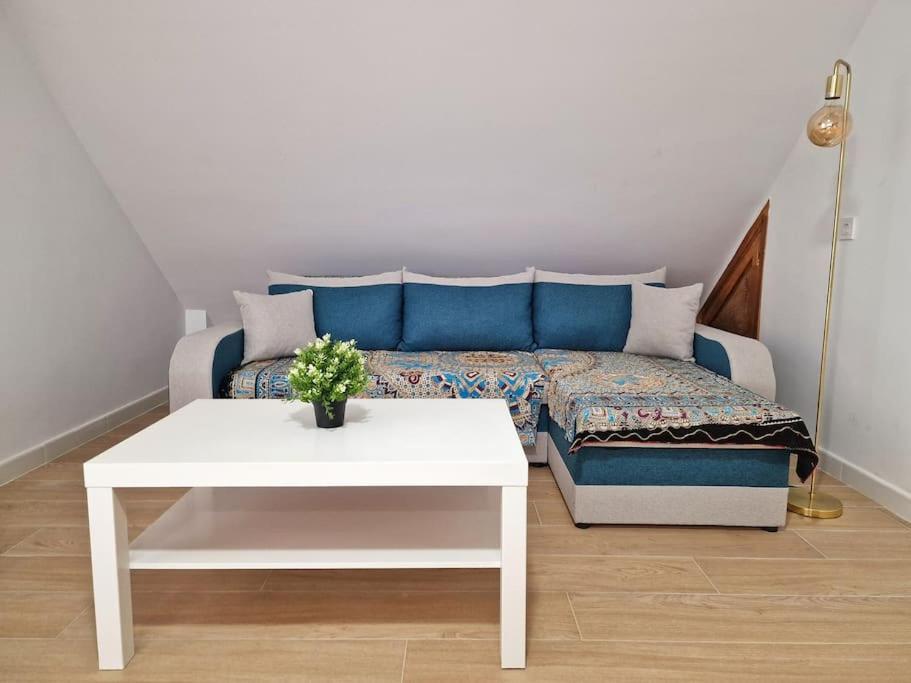 Encantador Duplex Para 6 A 1 Minuto De La Playa Benalmadena Bagian luar foto